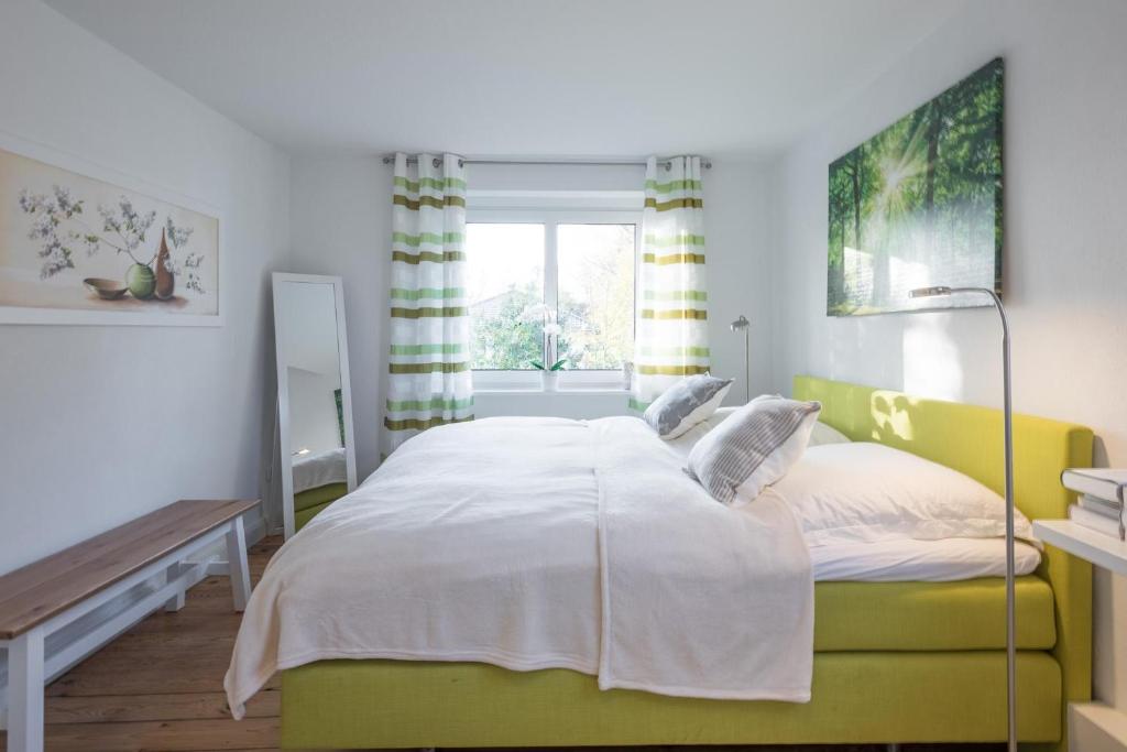Moenkevilla room 2